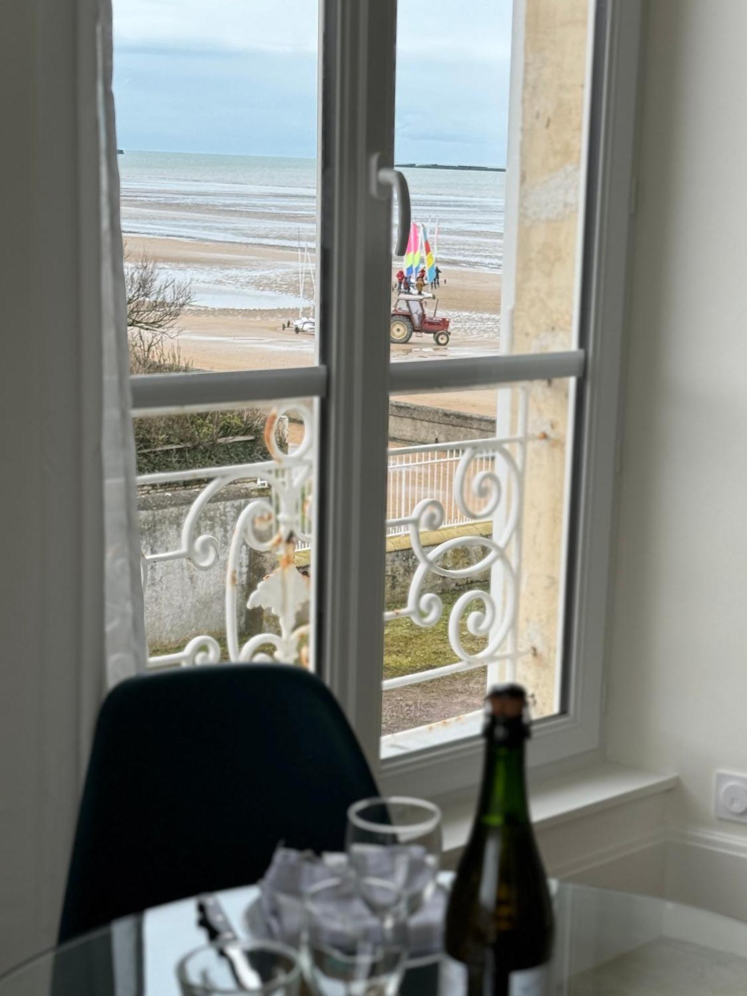 Sunny Apt On D-Day Beach With Parking Saint-Come-de-Fresne Экстерьер фото